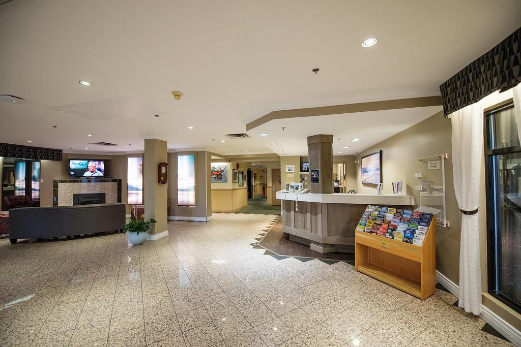 Harrison Lake Hotel Гаррісон-Гот-Спрингс Екстер'єр фото